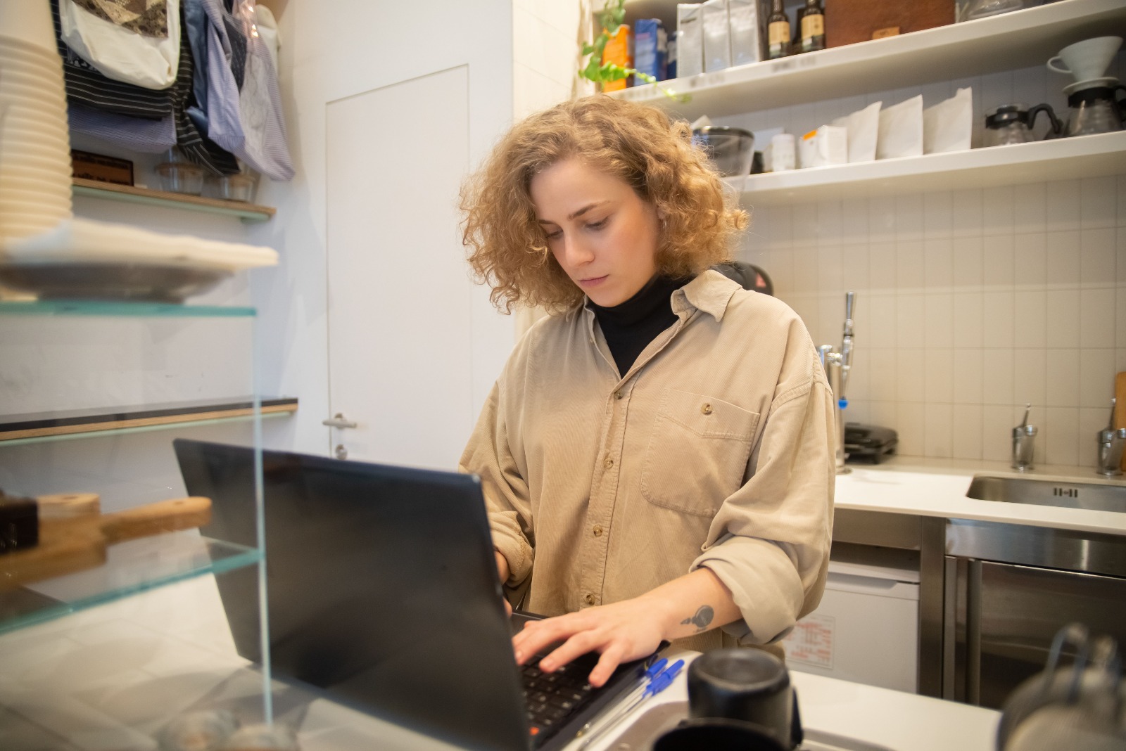 US Small-Business Confidence Reaches 11-Month High as Labour Shortages Continue to Constrain Hiring