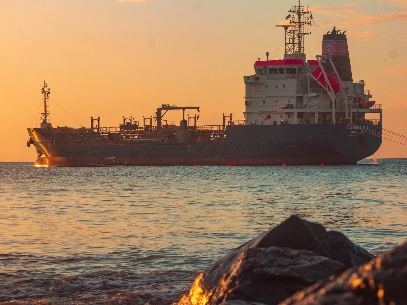 Middle East Supply Disruptions Keep Global Energy Markets on Edge as Oil Routes Face Fresh Strains