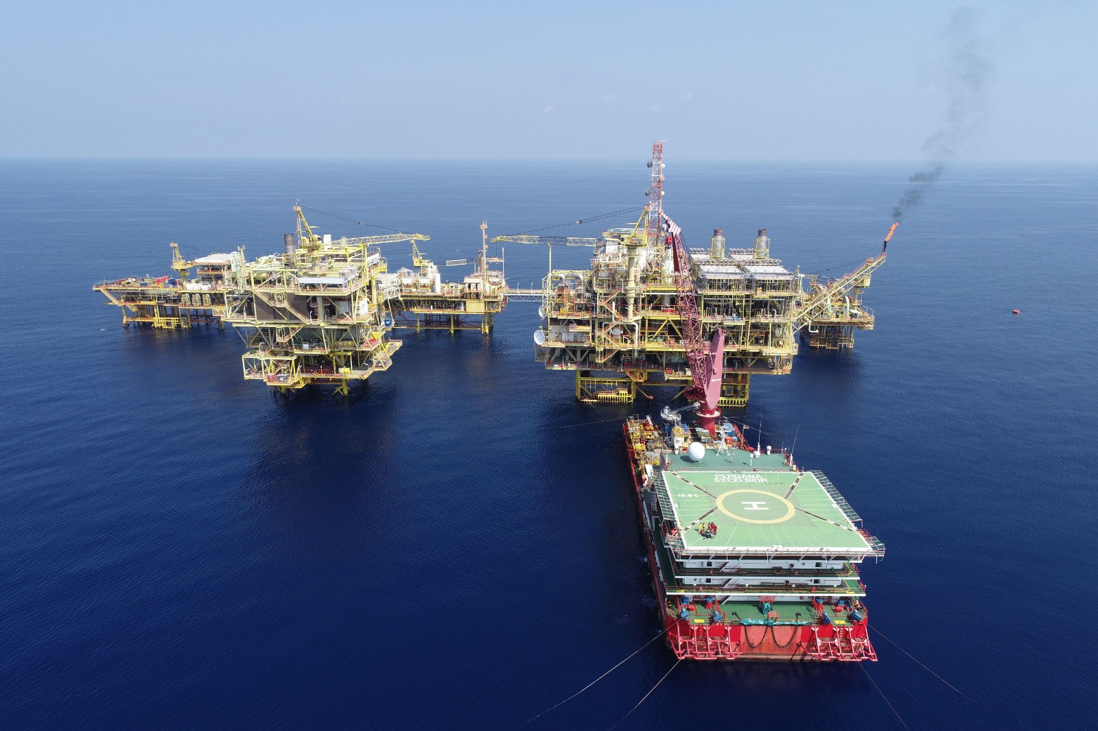 Oil Prices Extend Decline as Saudi Supply Rerouting Eases Fears of Prolonged Middle East Disruption