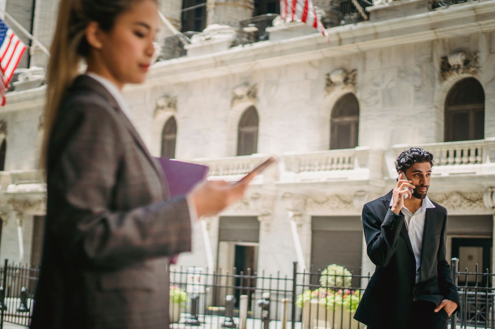 Global Markets Reassess Rate Outlook as Softer US Jobs Data Eases Fed Hike Expectations