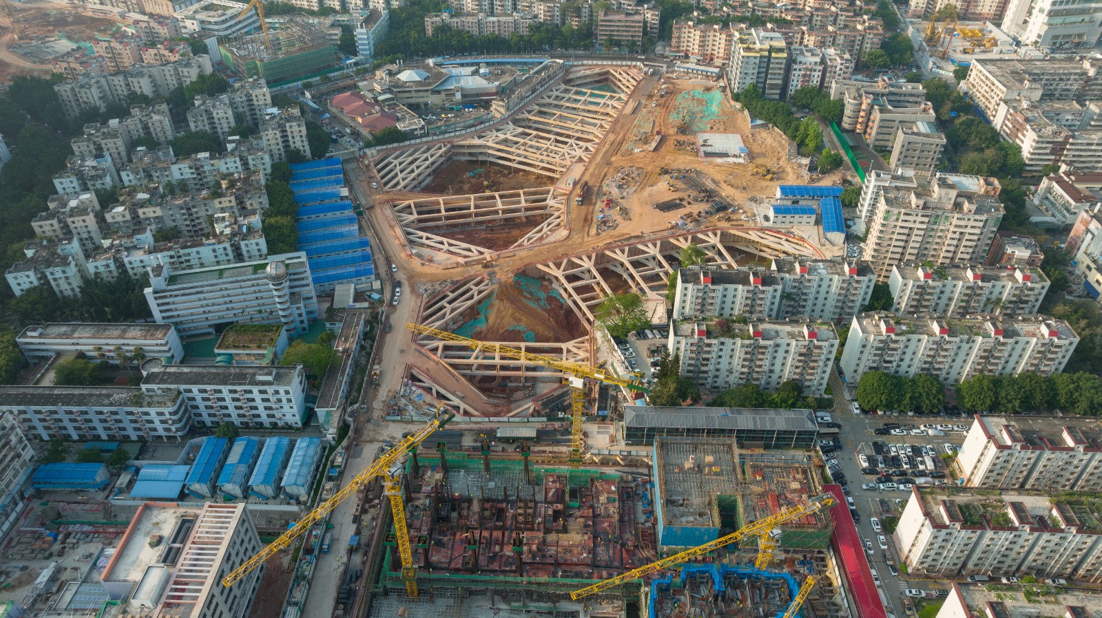 China’s Property Slump Deepens as Home Prices Extend Their Decline