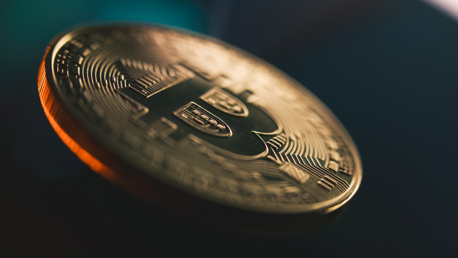 Bitcoin Rebounds Above $82,000 as Falling Oil Prices Support Risk Appetite